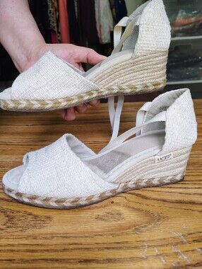 UGG Australia Espadrille Wedge Sandals Cream Woven Jute Open Toe Ankle Strap 7.